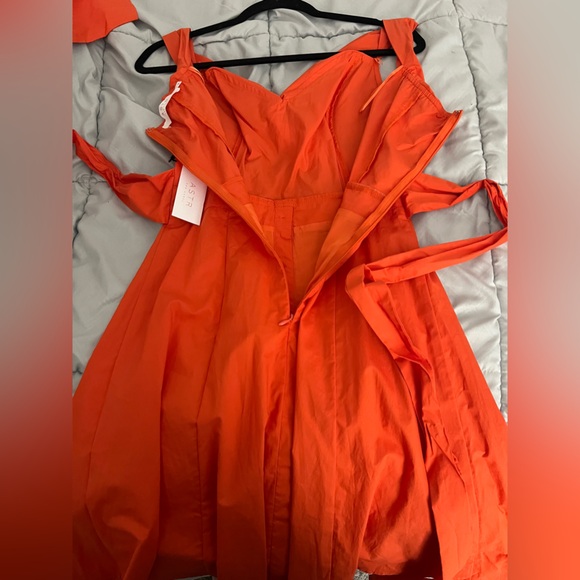 NWT Astr The Label Orange Poplin Dress Size Small - Picture 11 of 13